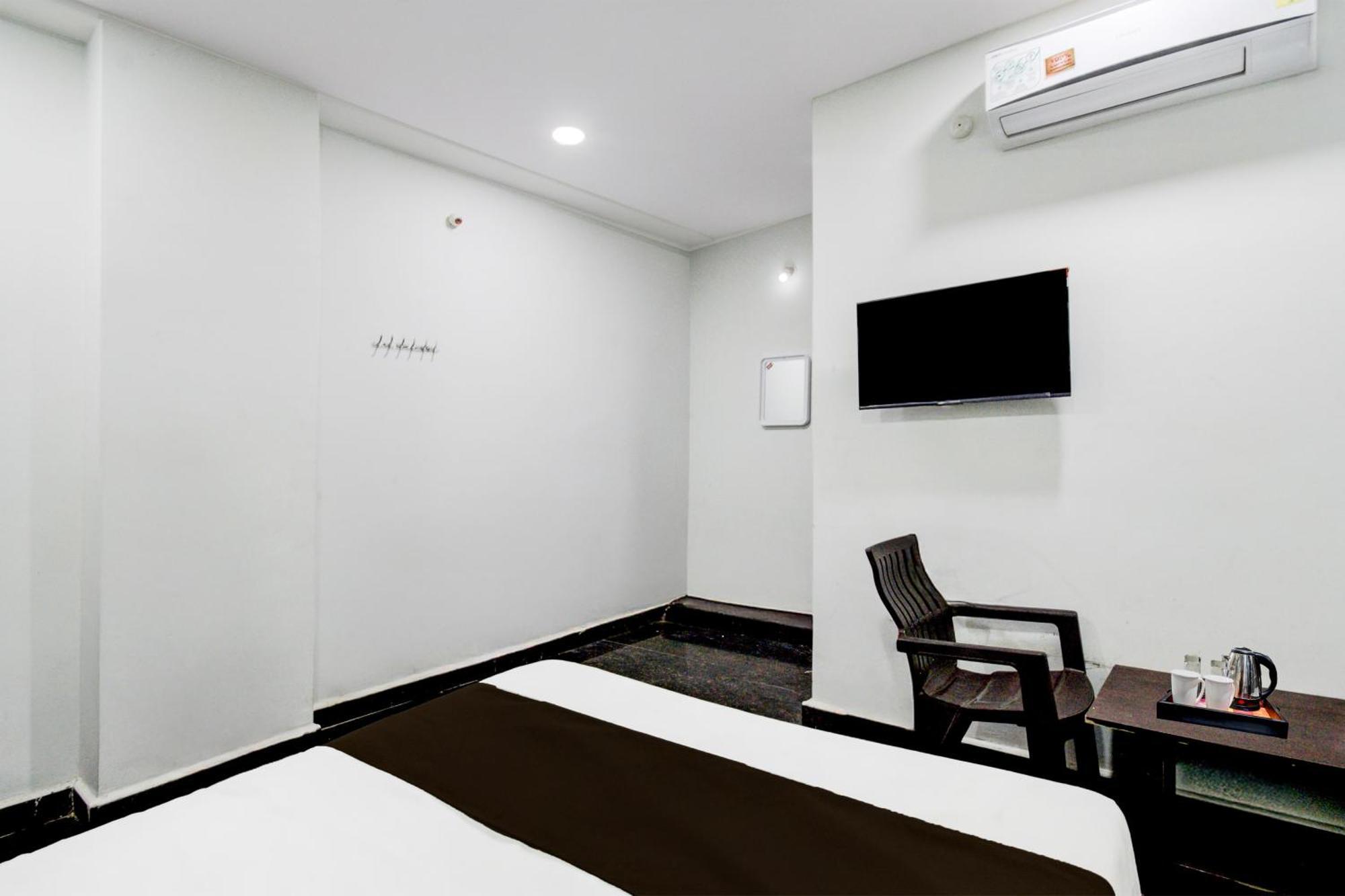 Super Hotel O Malkajgiri Maula Ali Exterior photo
